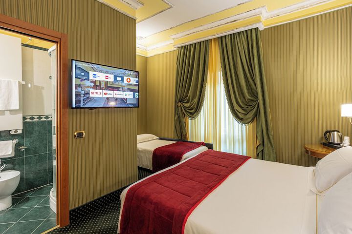 Room 30 of 137