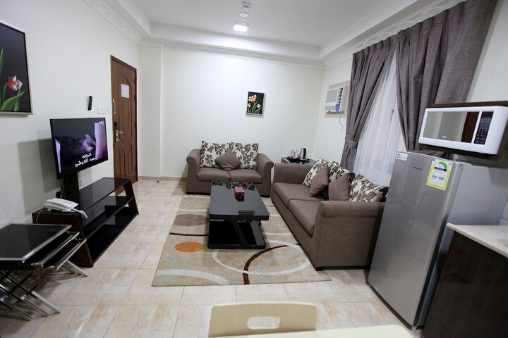 Lounge 42 of 63