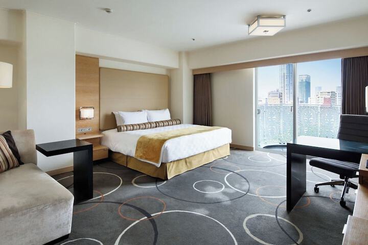 Room 56 of 239