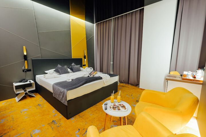 Room 3 of 31