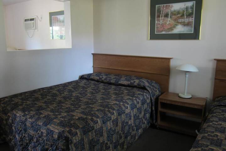 Room 11 of 69