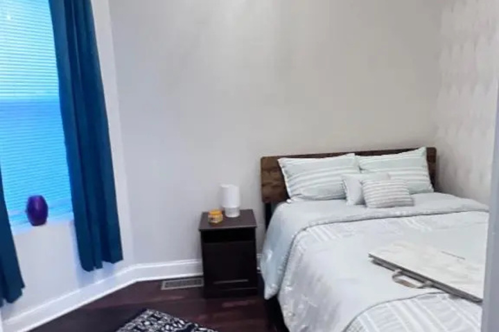 Room 3 of 12