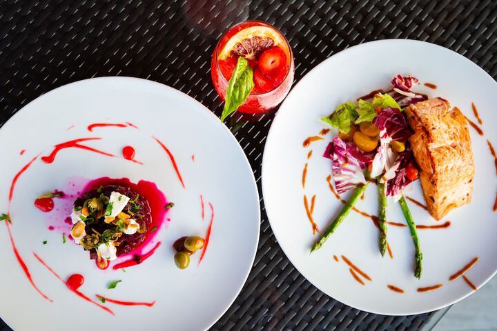 Dining 44 of 70