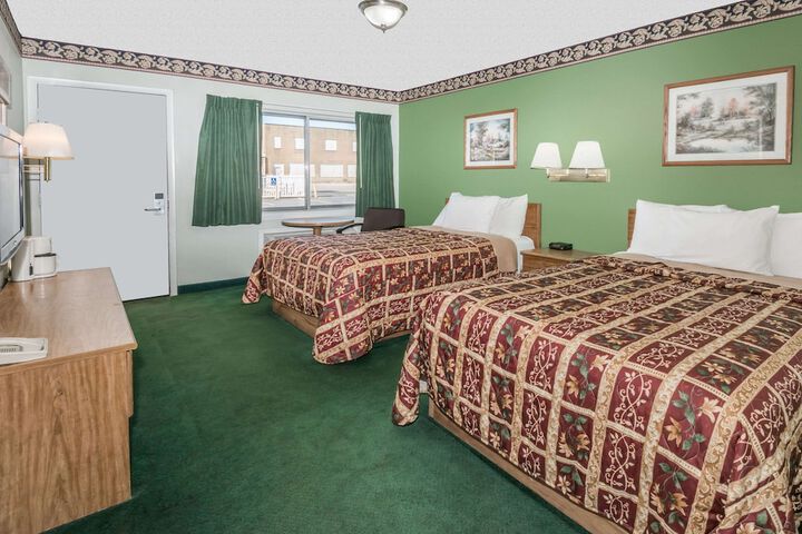 Room 3 of 18