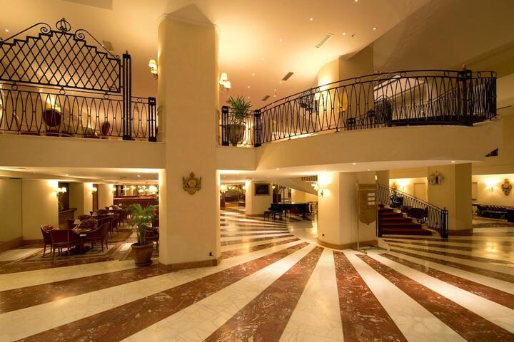 Hotel Lobby