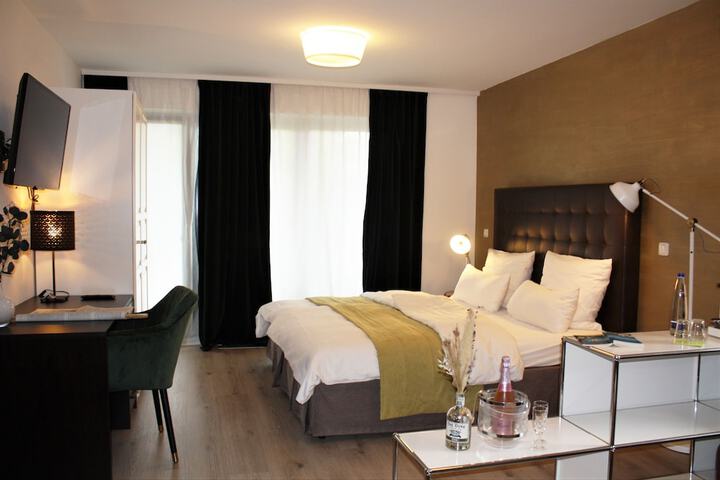 Room 7 of 39