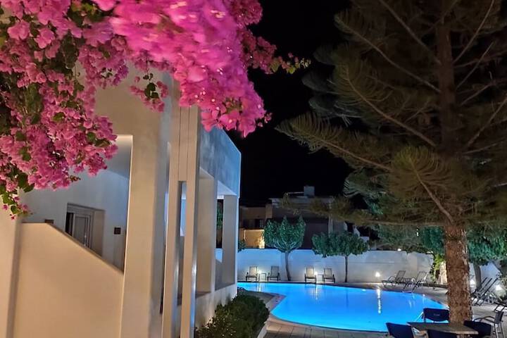 Hotel 94 of 99
