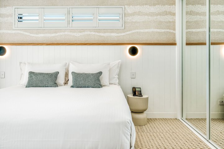 Room 11 of 193