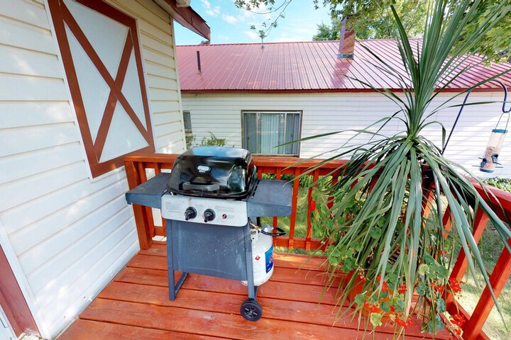 Property Grounds 28 of 30