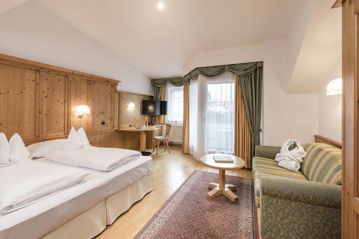 Room 7 of 70