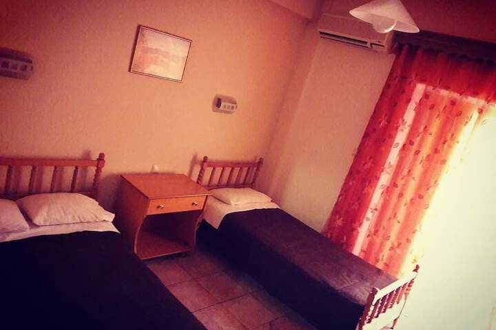 Room 7 of 29