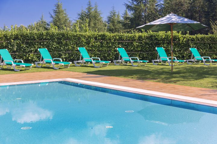 Hotel with Pool