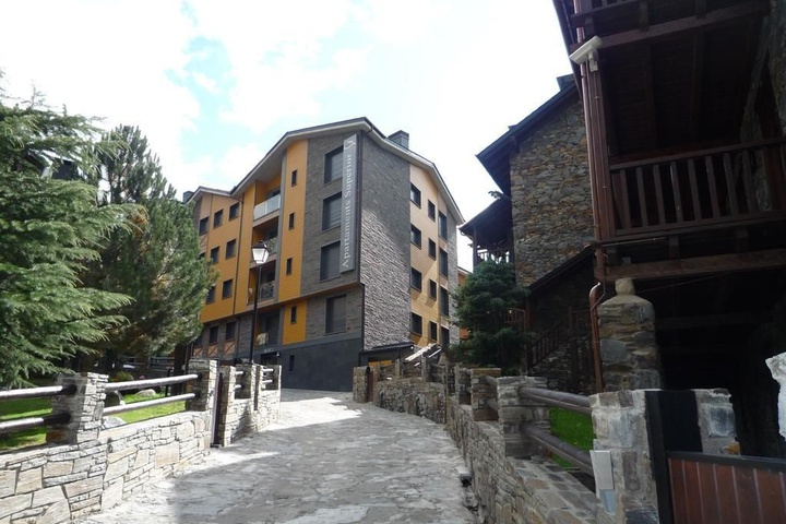 Exterior of Apartamentos Superior El Tarter