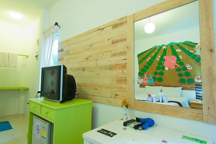 Room 7 of 52