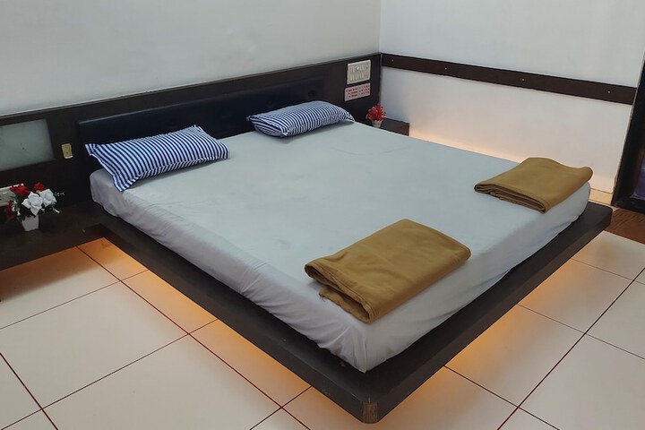 Room 25 of 65