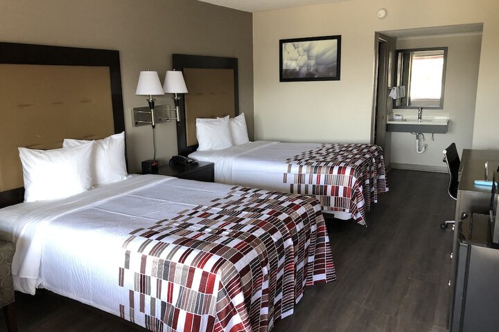 Deluxe 2 Double Beds (2 of 6)