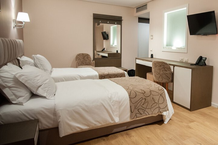 Room 15 of 113