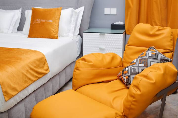 Room 14 of 50