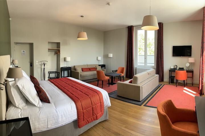 Room 15 of 35