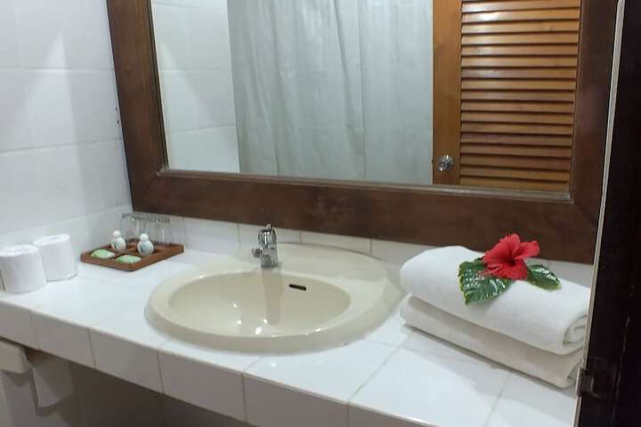 Room 16 of 35