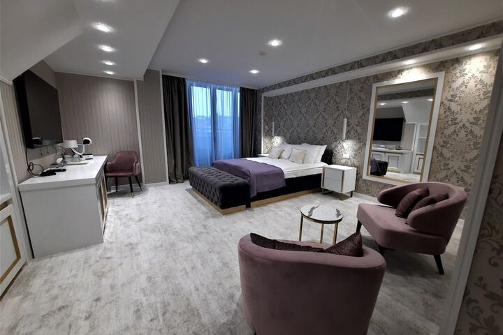 Room 13 of 101