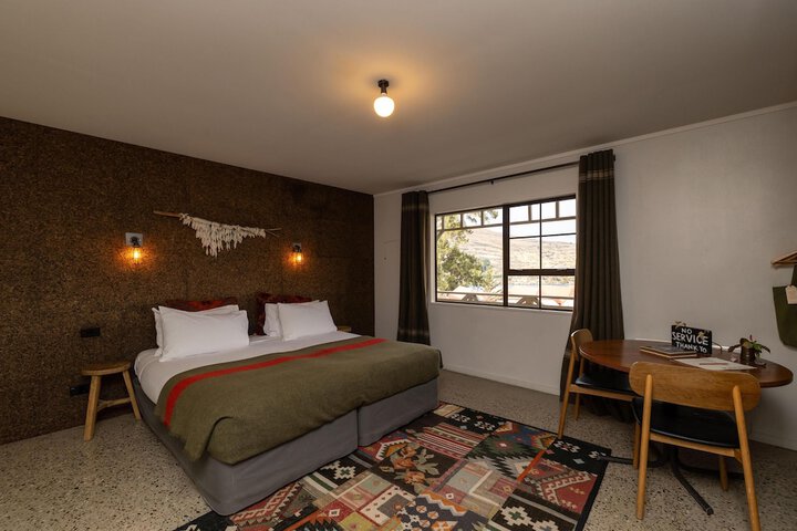 Room 10 of 64