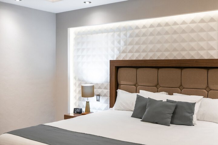 Room 12 of 29