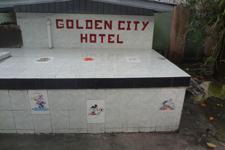 Golden City Hotel
