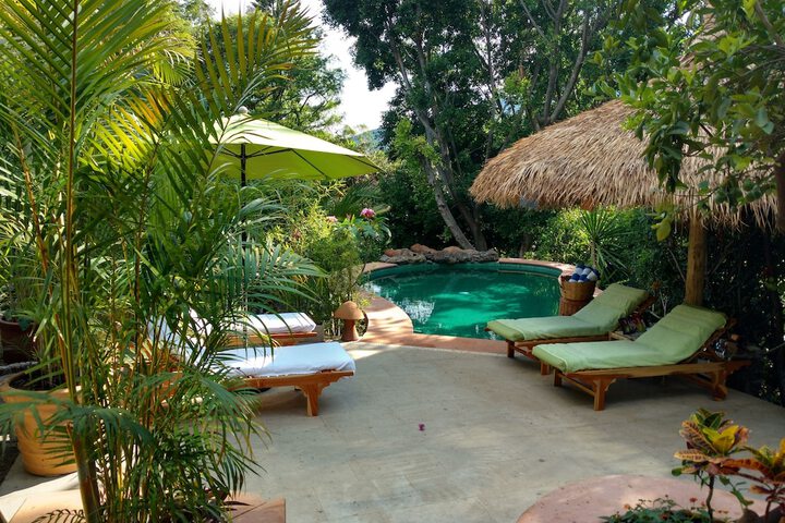Pool 17 of 28