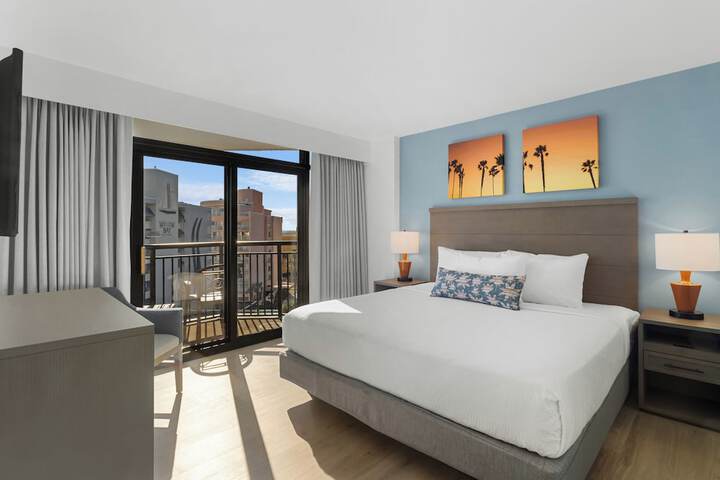 Room 44 of 218