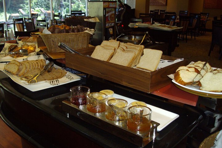 Breakfast/Coffee Service 23 of 47