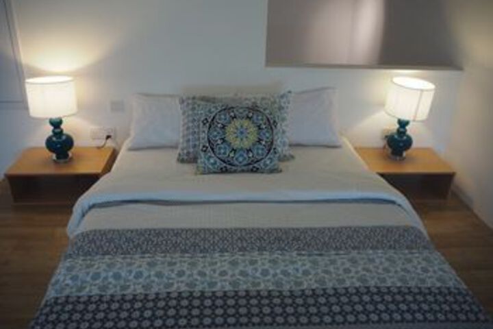 Room 11 of 40