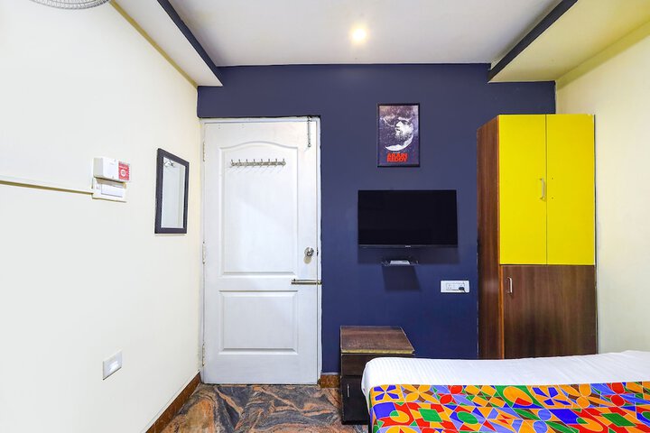Room 17 of 24