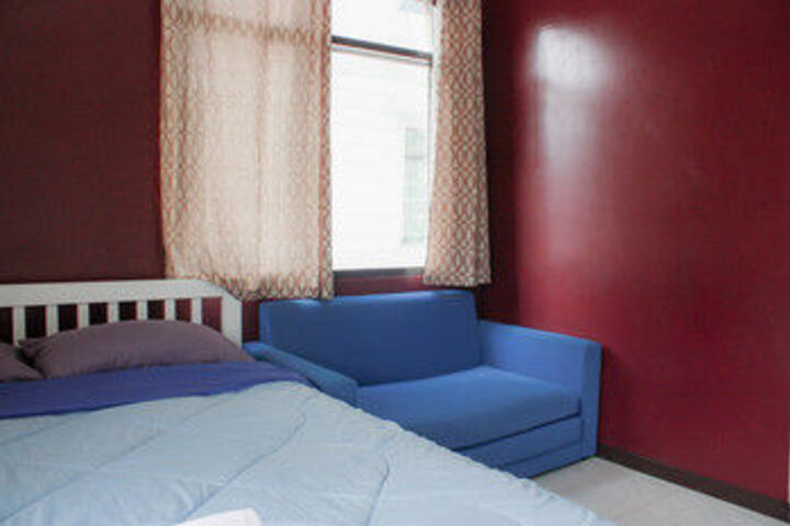 Room 9 of 36