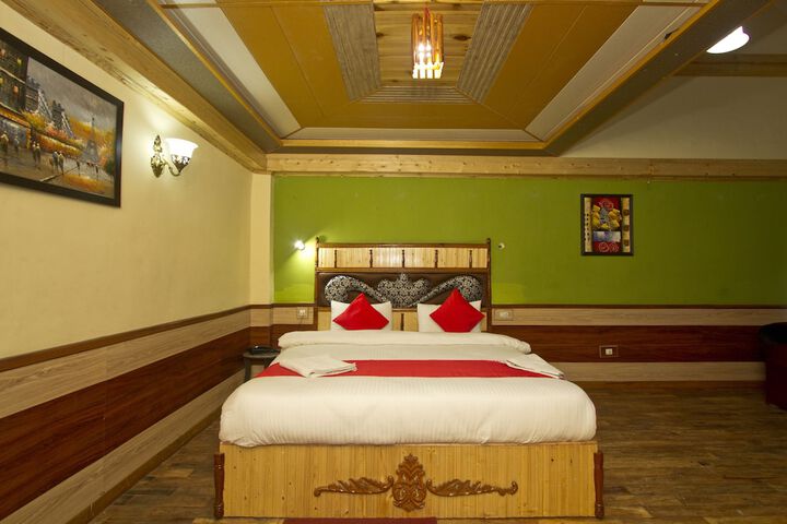 Room 18 of 26