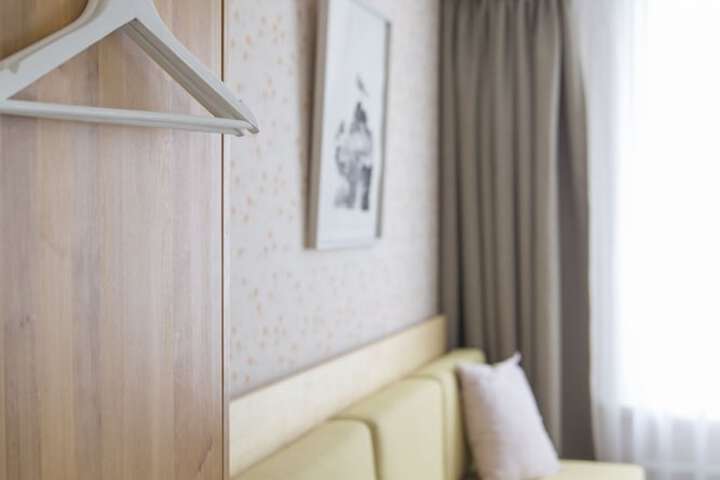 Room 36 of 76