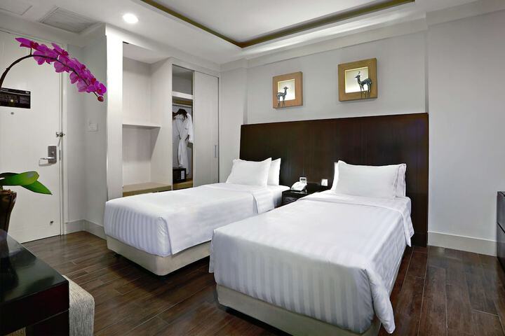 Room 4 of 58
