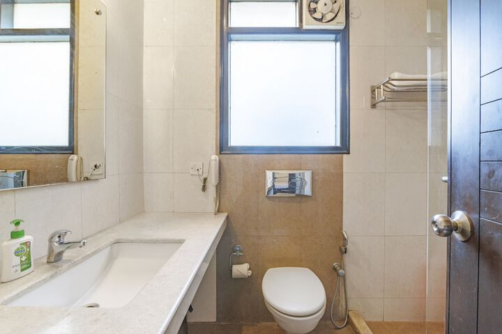 Room 20 of 32