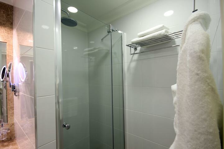 Room 20 of 46