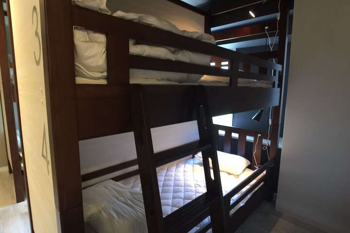 Room 8 of 62