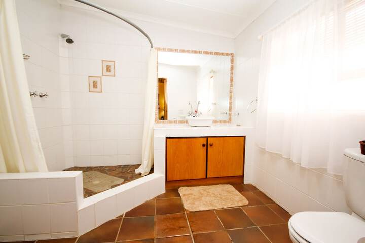 Room 60 of 85