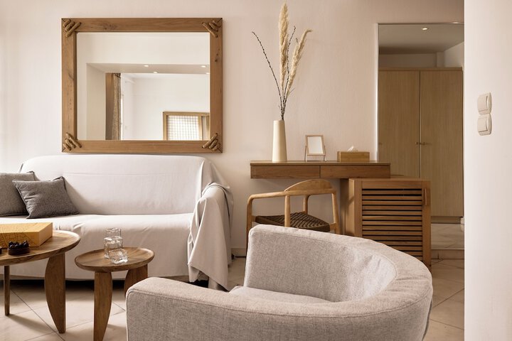 Room 52 of 190
