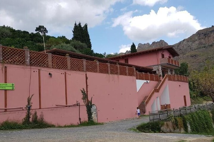 Hotel 46 of 47