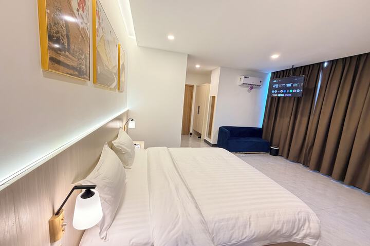 Room 40 of 68
