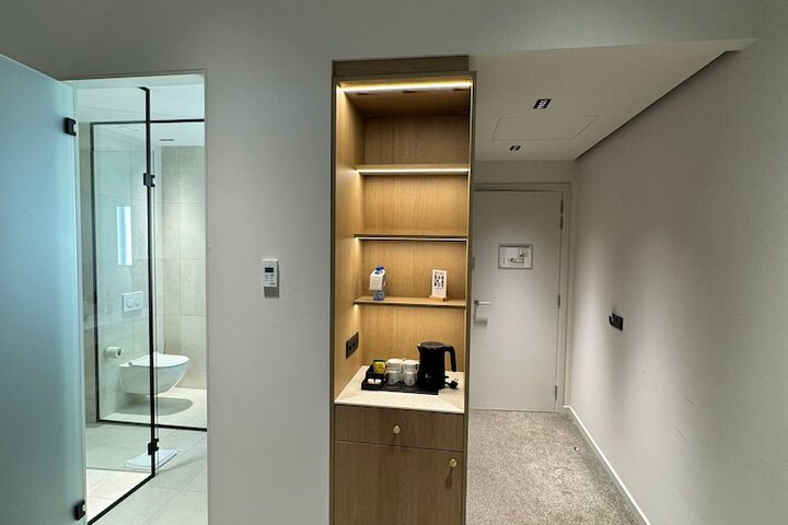 Room 51 of 105