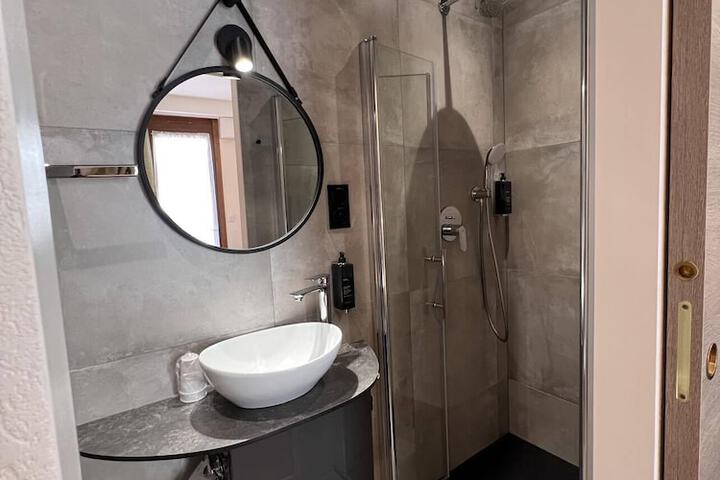 Room 45 of 51