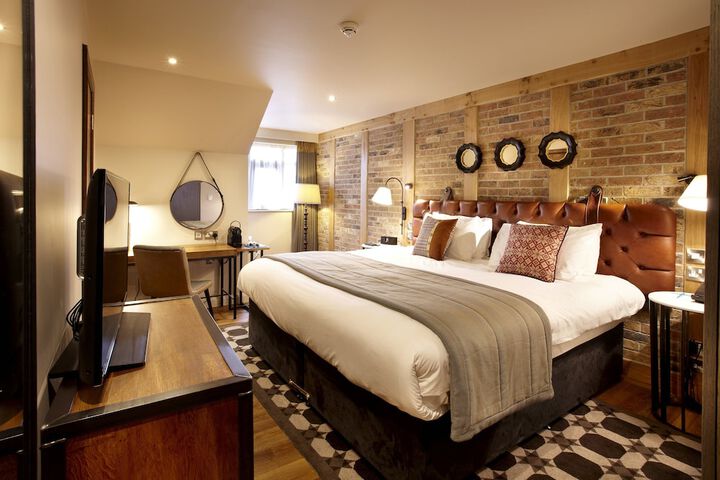 Room 46 of 90