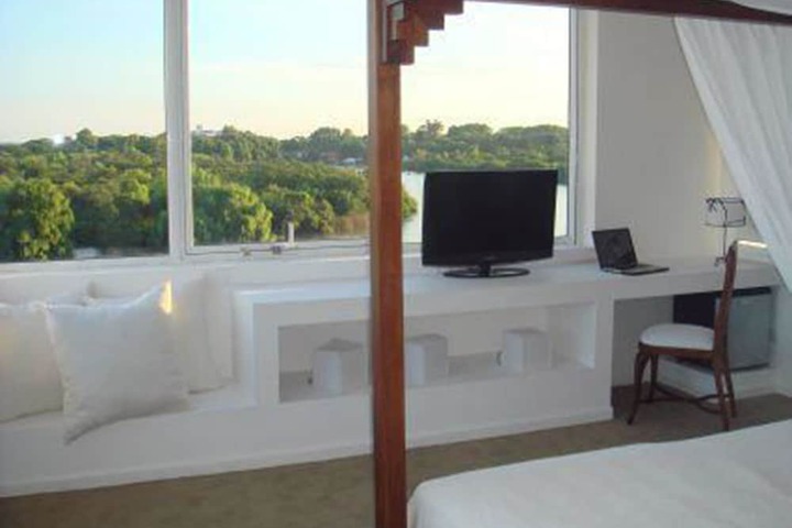 Room 7 of 34