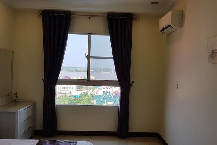 Room 13 of 35