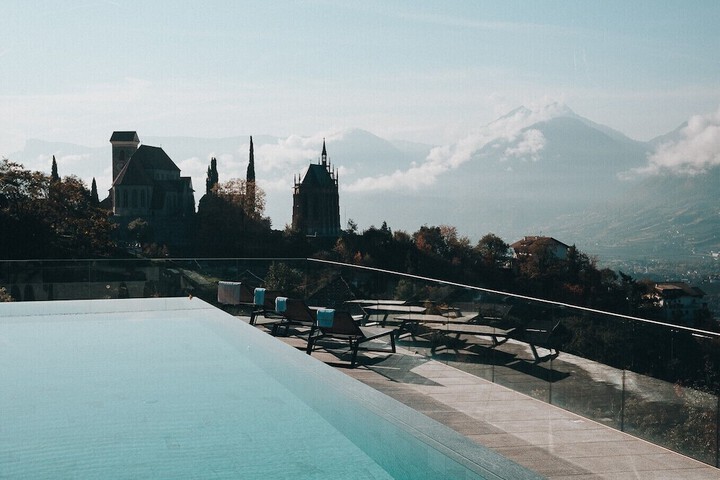Pool 37 of 100